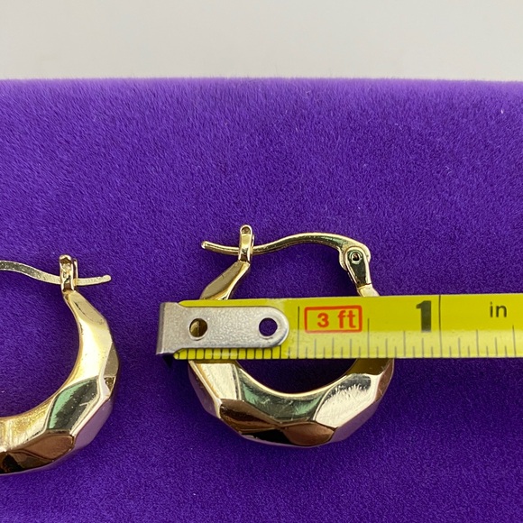 💛 Chic 18k Gold Plated Geometric Hoop Earrings - Picture 2 of 4